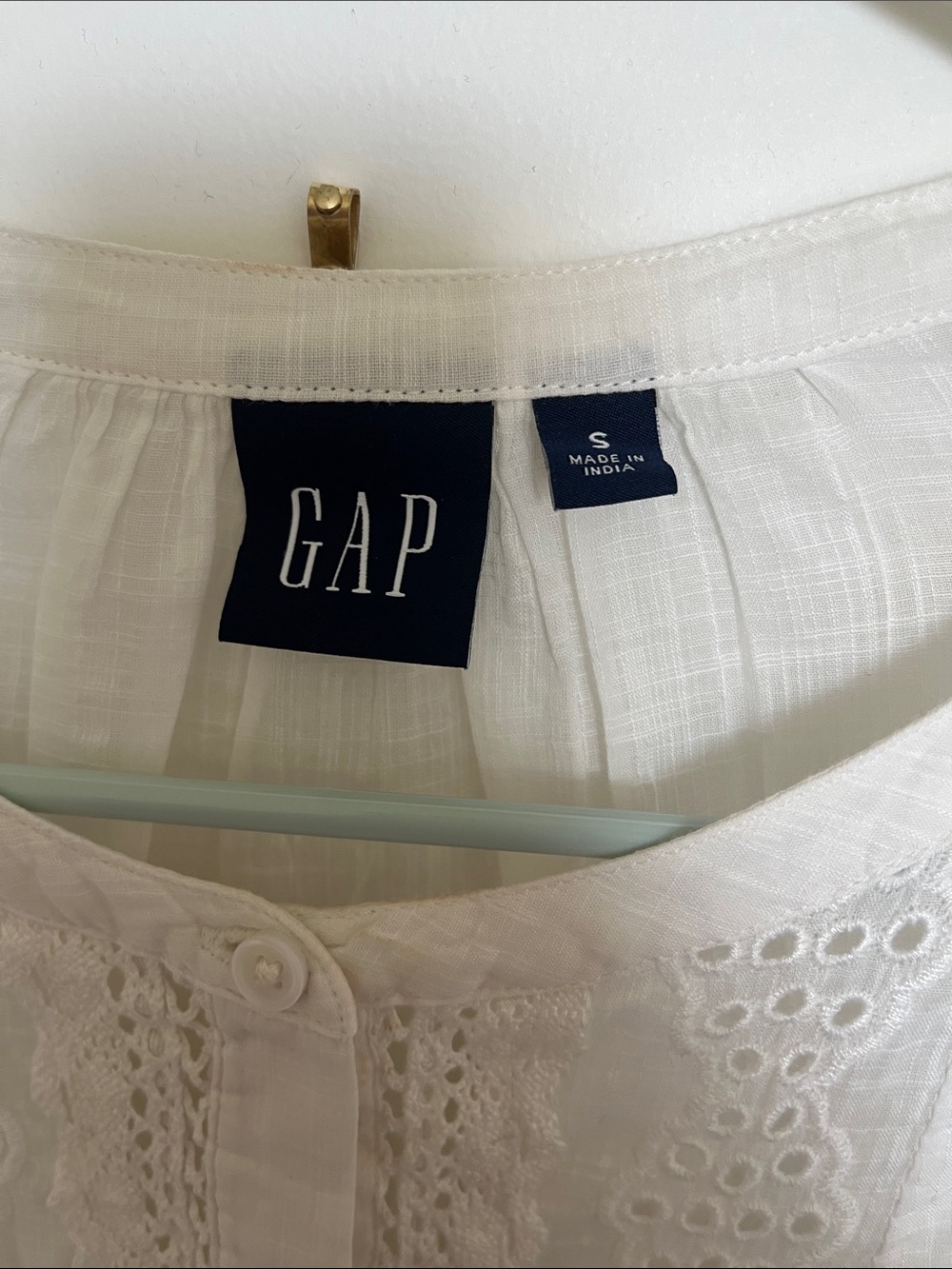 Gap Lace-Trim Puff Sleeve Shirt - Picture 4 of 10